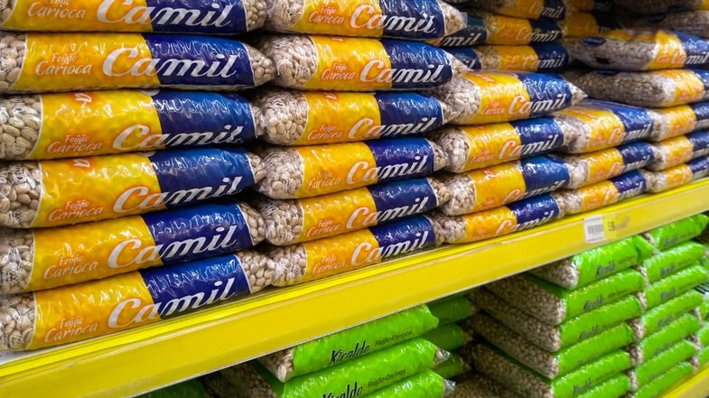 Alta no preço de alimentos pressiona ações da Camil (CAML3) e outras do setor