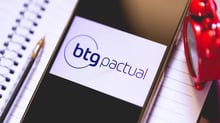 BTG Pactual (BPAC11) atinge recorde de receita e lucro. Veja se é hora de comprar