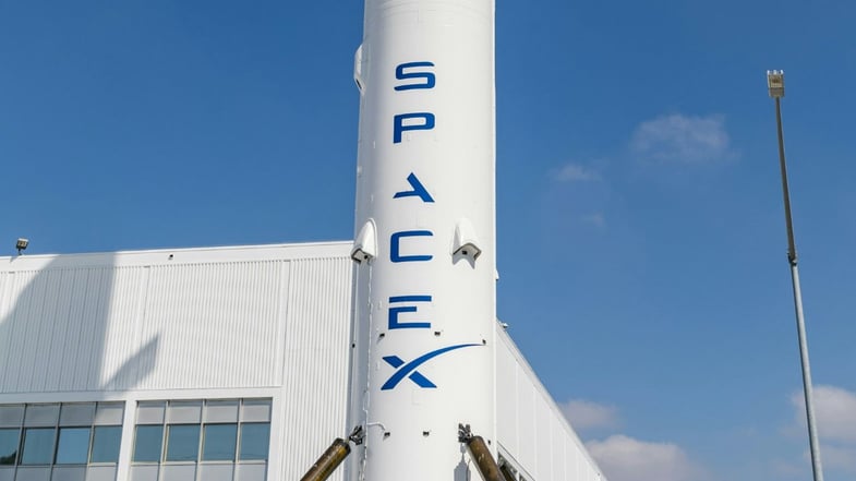 SpaceX tira funcionários do Brasil após bloqueio do X