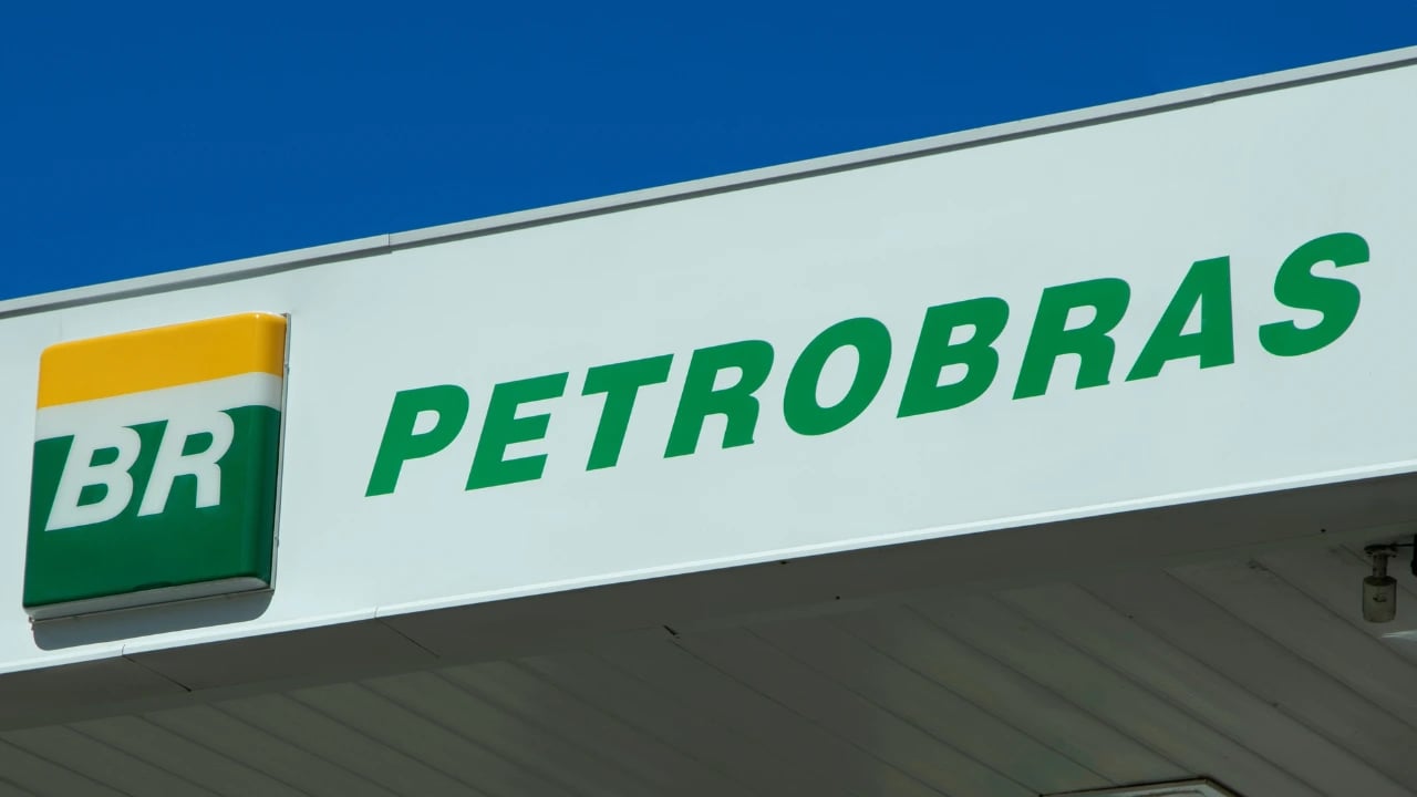 Petrobras sob pressão: ainda vale manter PETR4 na carteira?