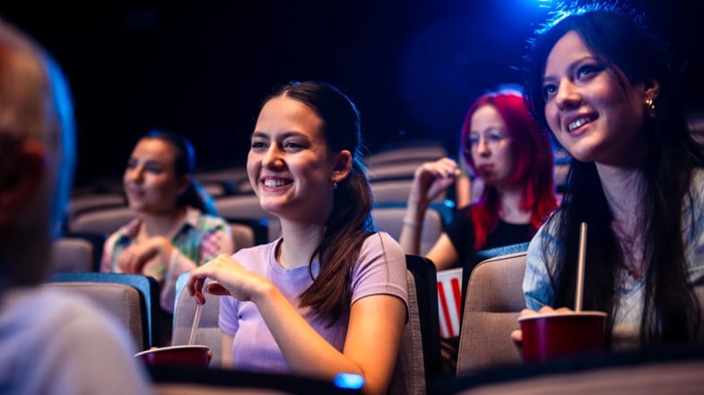 Como pagar mais barato no cinema: todas as formas de economizar