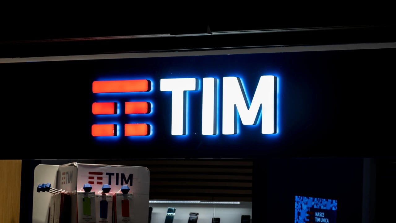 TIM Brasil (TIMS3) lucra acima do esperado no 4T24, alta de +17%