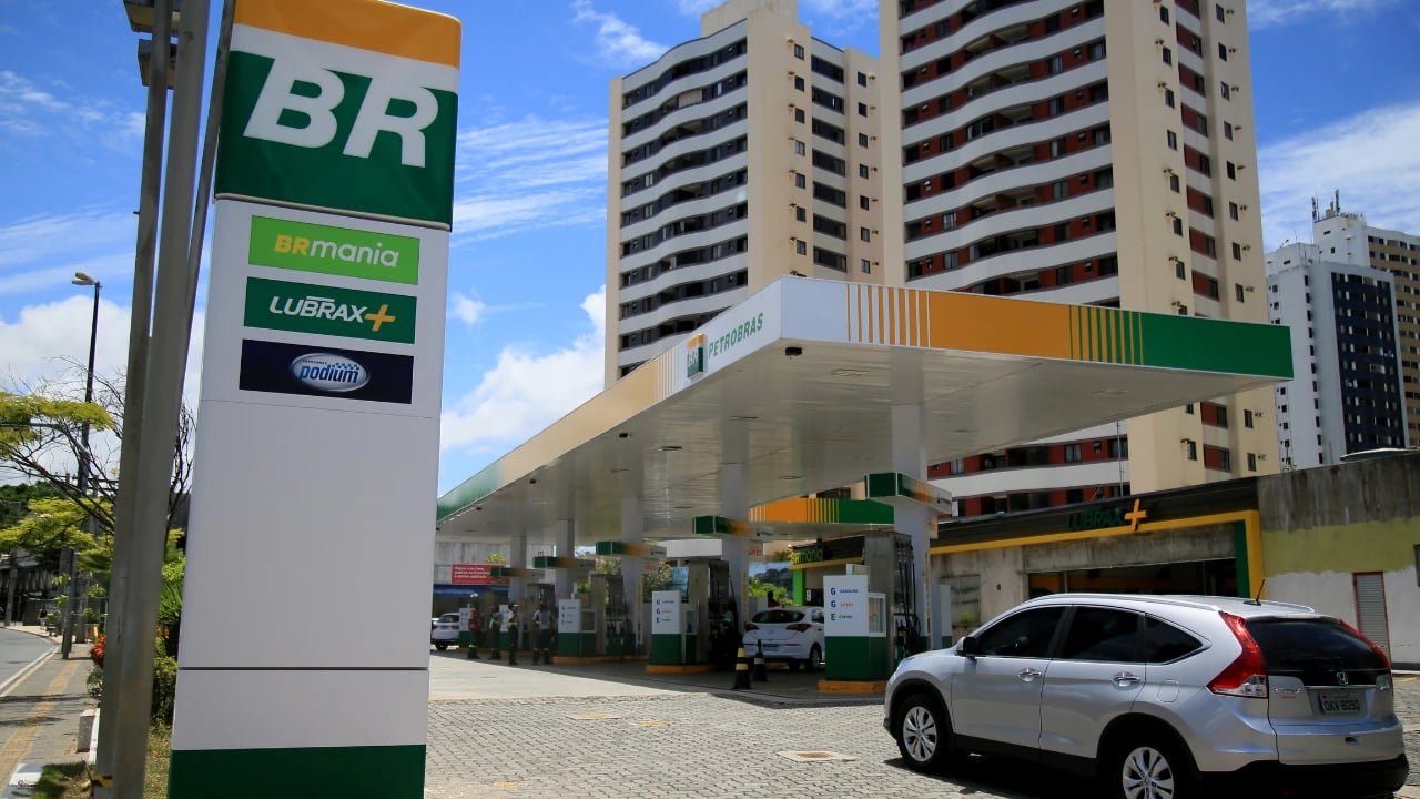 Gasolina e diesel ficarão mais caros a partir de sábado, 1º