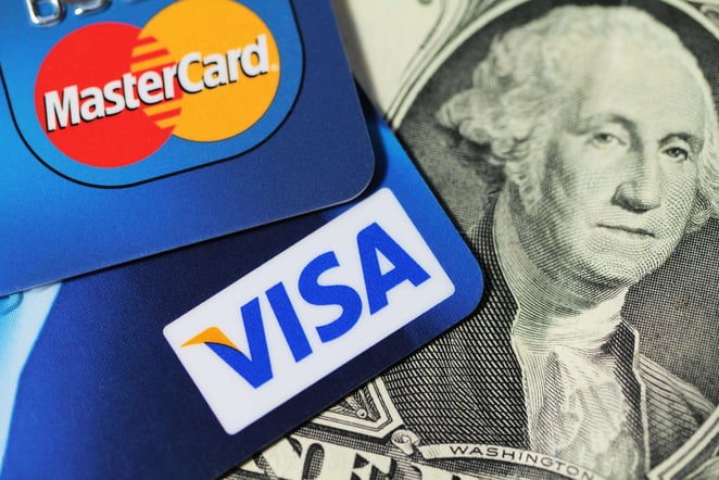 Dívida de cartão de crédito nos EUA pode virar bola de neve com