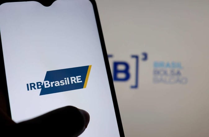 IRBR3 cai 37% em um ano. Investidores do IRB erraram a aposta?